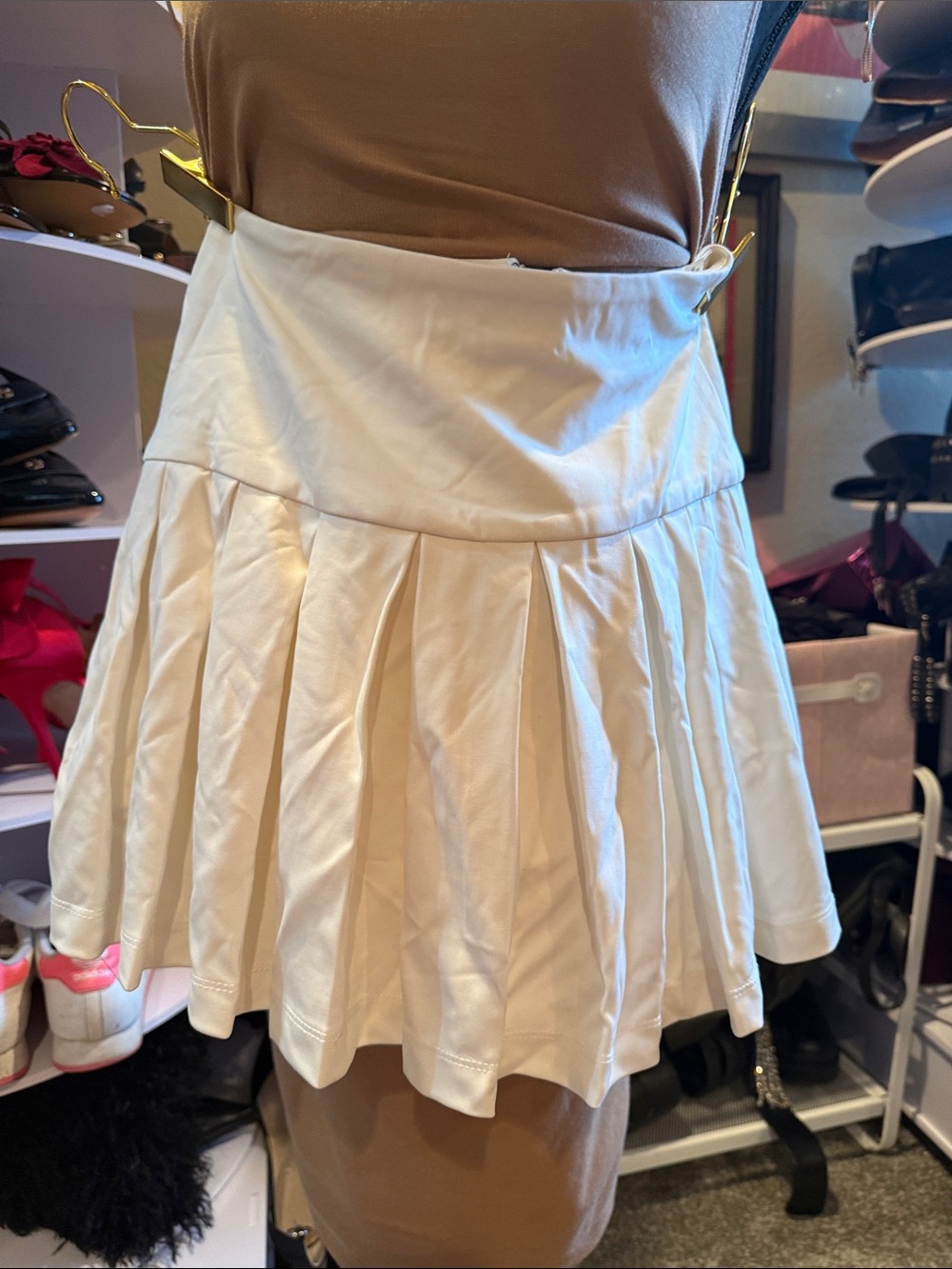 Alice + Olivia White Pleated Skater Mini Skirt